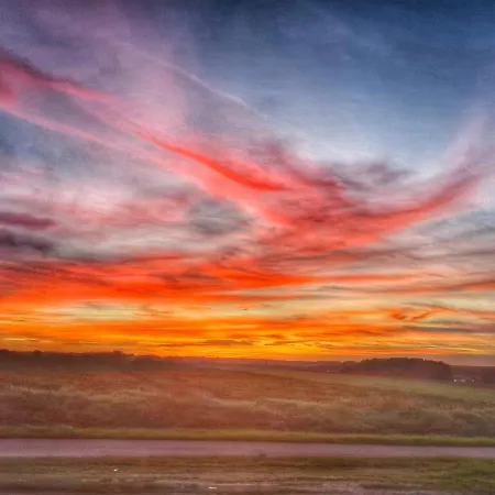 Rafikis Nest Inc Breakfast * Koningsbosch