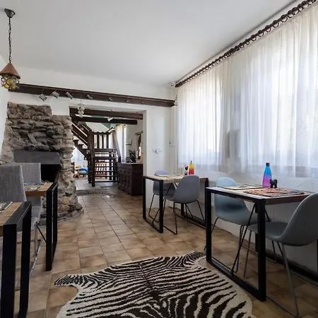 Rafikis Nest Inc Breakfast לינה וארוחת בוקר Koningsbosch