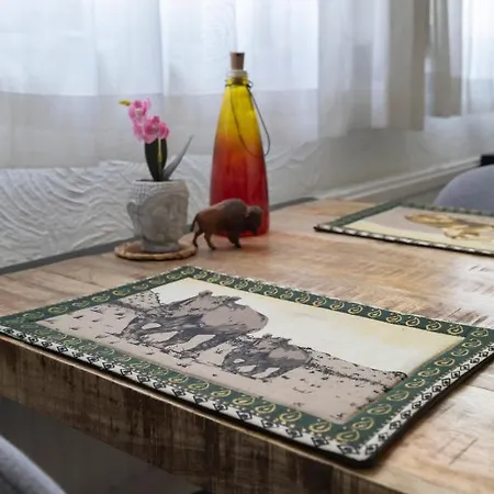 Bed & Breakfast Rafikis Nest Inc Breakfast